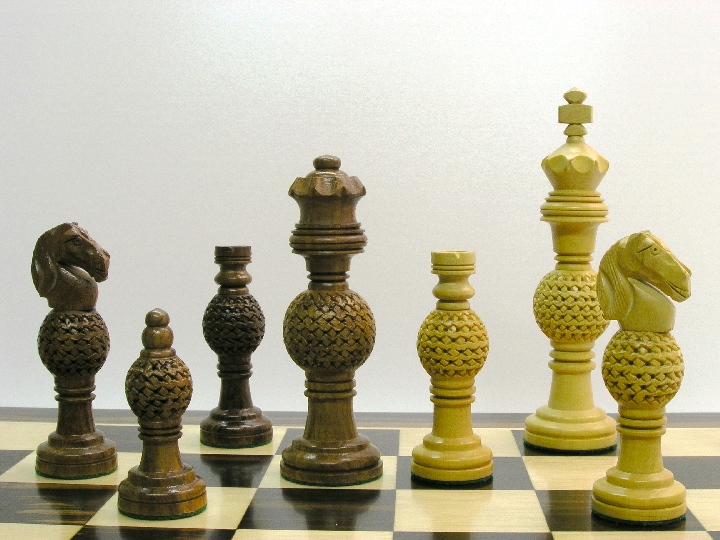 The Regency Chess Company Canada